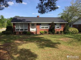 601 Yarboro St, Mullins, SC 29574