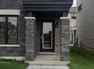 215 Melody Ln, Thorold, ON L3B 0L2