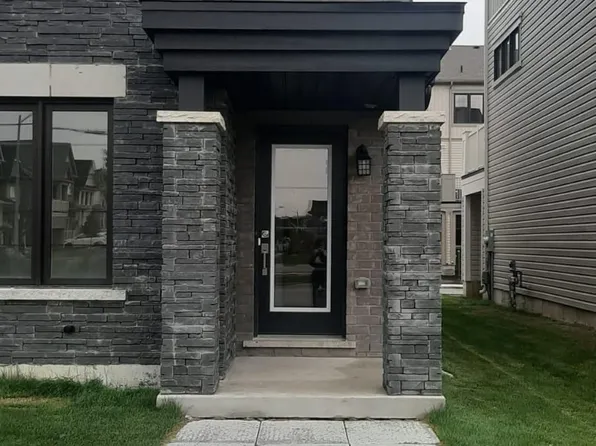 215 Melody Ln, Thorold, ON L3B 0L2