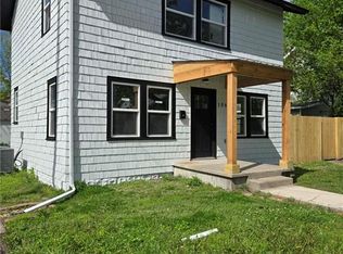 106 W Neosho St, Iola, KS 66749