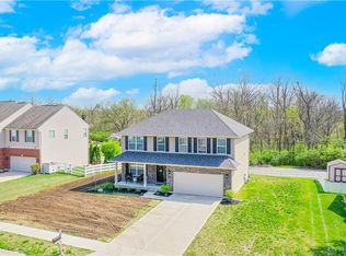 1270 Sierra Ridge Dr, Miamisburg, OH 45342