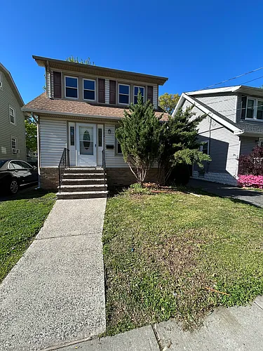 124 W 8th Ave Photo 1