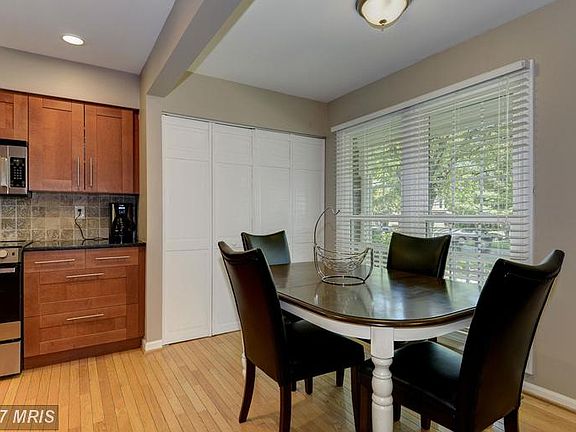 5th image of 10606 Sawdust Cir