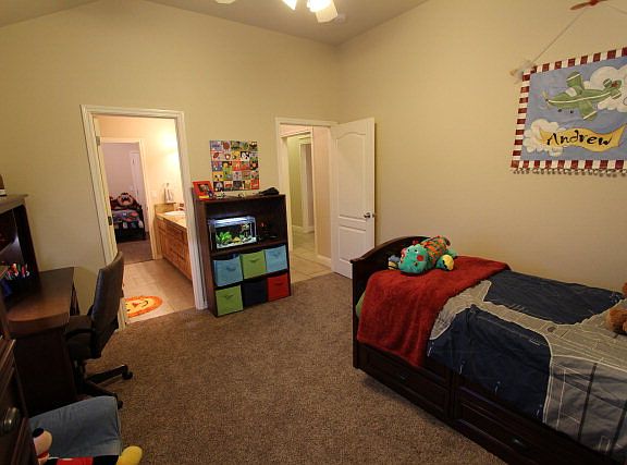 5th image of 7046 Tobosa Ave