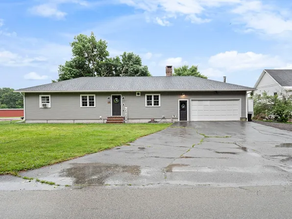 83 Front St, Merrimack, NH 03054