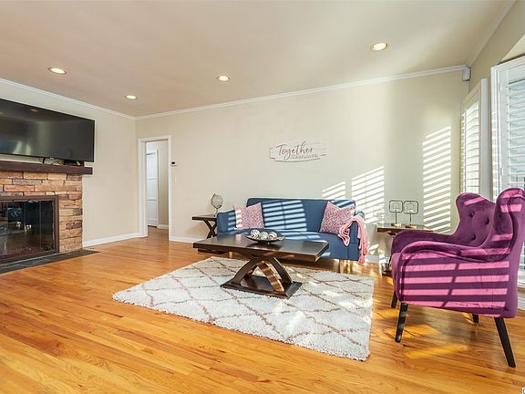 2nd image of 14429 Hatteras St