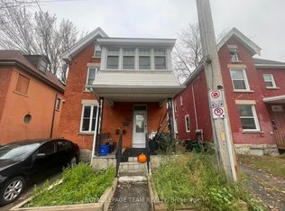 519 Lyon St N #2, Ottawa, ON K1R 5X8