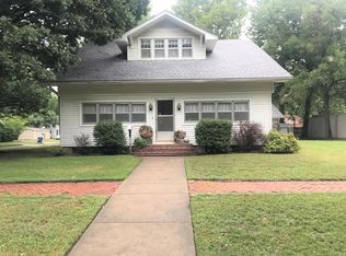 602 E 4th St, Cherryvale, KS 67335