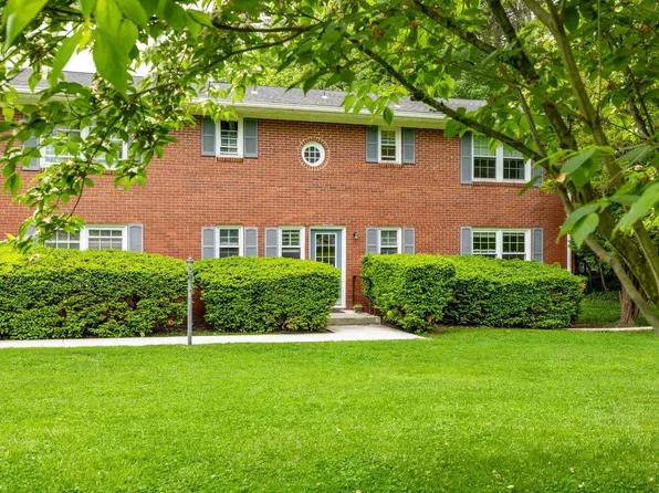 33 Huguenot Street #4, New Paltz, NY 12561