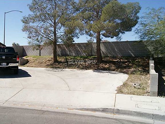3rd image of 6729 Kittery Dr