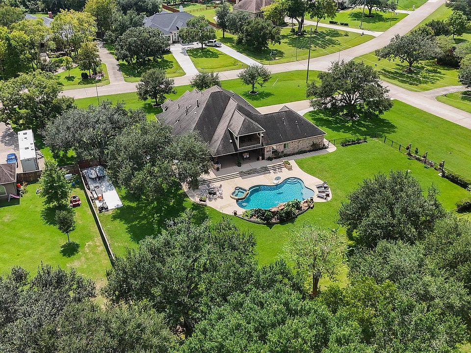1st image of 32522 Westminster Drive
