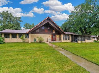 600 W 9th St, Newton, KS 67114