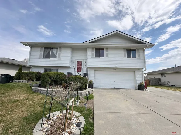 1900 W Apricot Ln, Lincoln, NE 68522