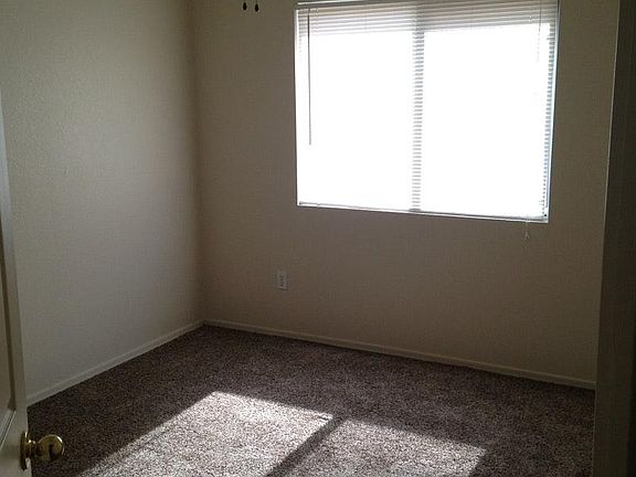 Large 2nd & 3rd Bedrooms