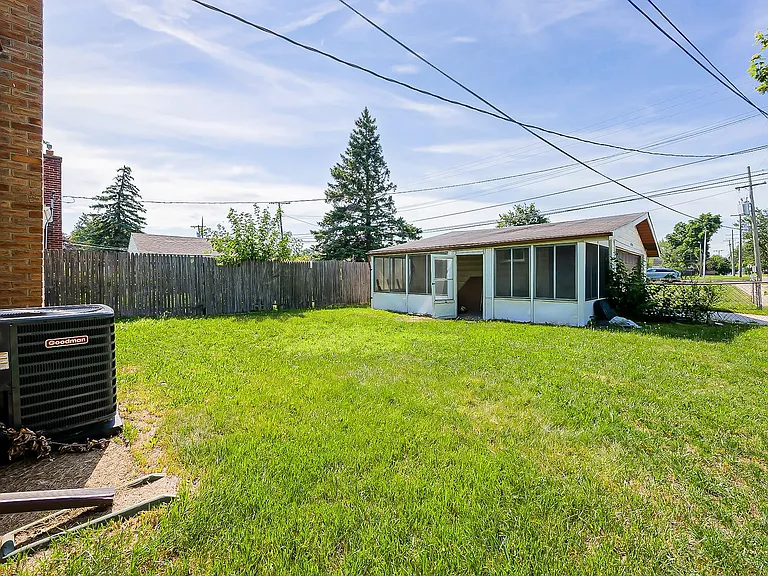28783 Leona St — Photo 27