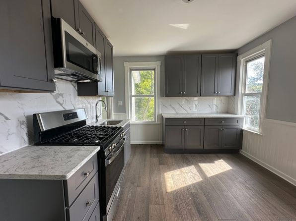 12 Rockwood Ave FLOOR 2