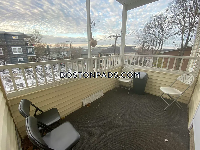 38 Bond St #3 — Photo 20