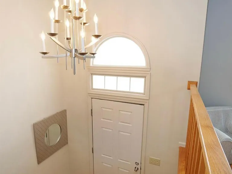 8066 Winters Ln — Photo 2