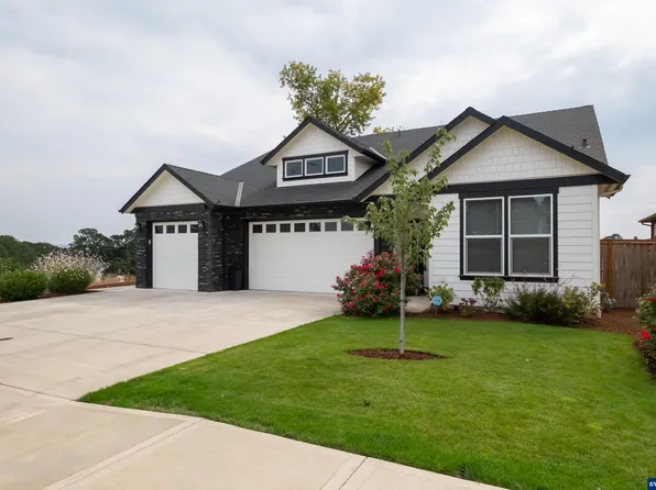 593 NE Evergreen Ave, Dallas, OR 97338