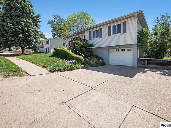 4th image of 7311 Elizabeth St
