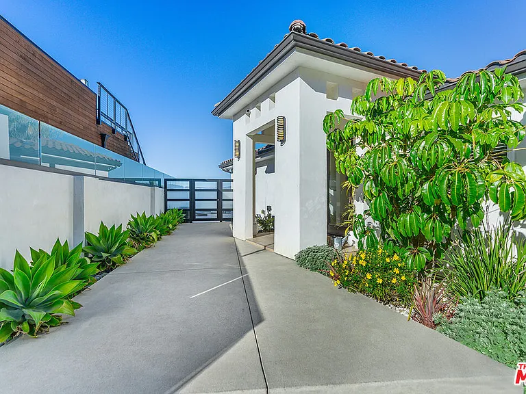 10901 Terryview Dr — Photo 3