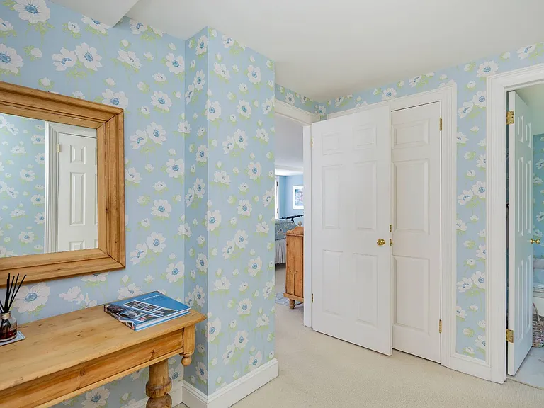 2 Fair Lea Rd — Photo 42