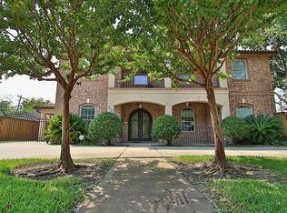 8101 Windswept Ln, Houston, TX 77063