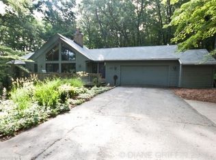 3812 Oak Tree St SE, Grand Rapids, MI 49546