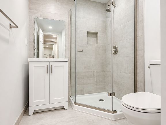 5th image of 1 Minetta Ln #1