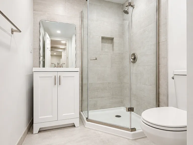 1 Minetta Ln #1 — Photo 5