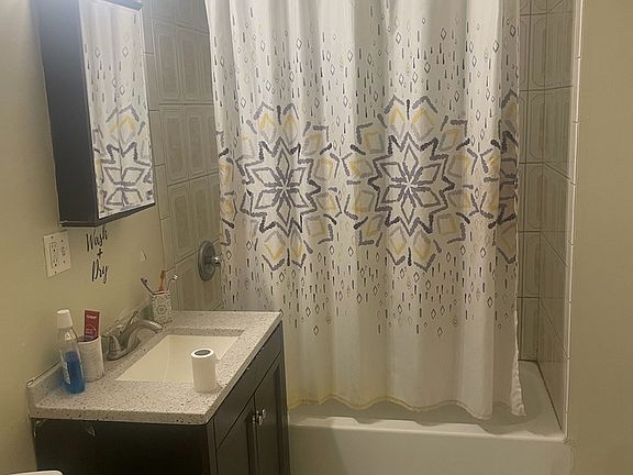 5th image of 4032 W Kamerling Ave