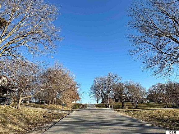 3rd image of 2112 Dunbar Dr