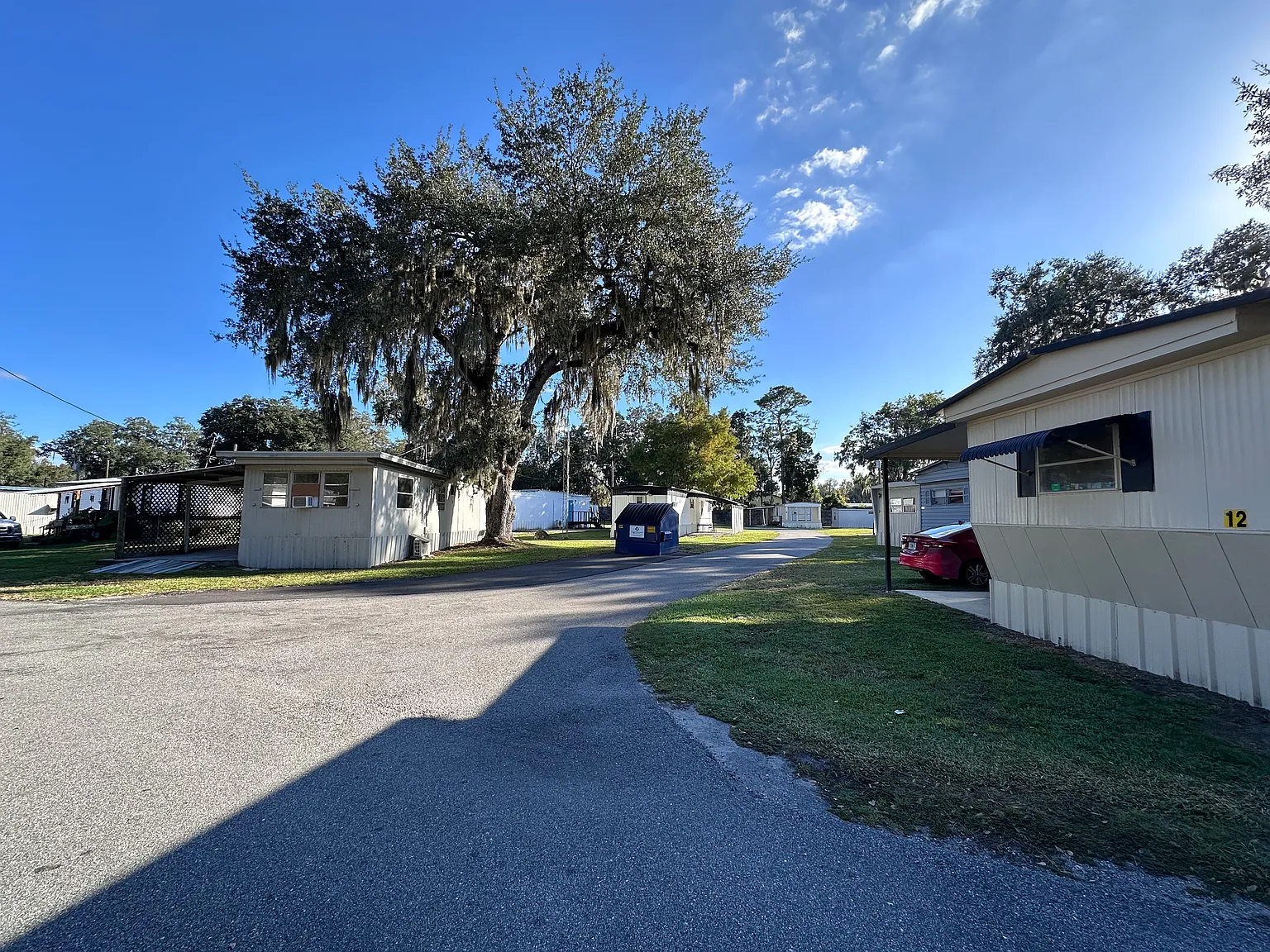 Tall Oaks — Photo 2