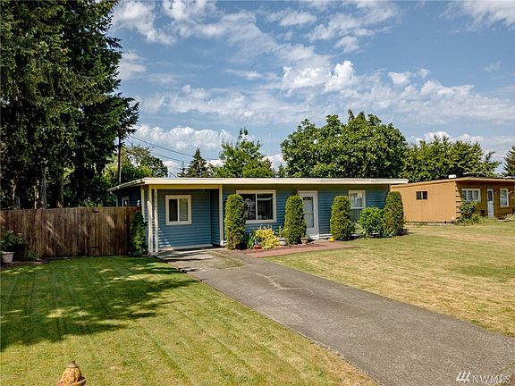 3rd image of 10266 Holly Ln SW