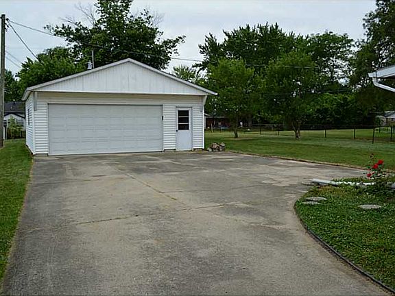 3rd image of 6603 Southern Vista Dr