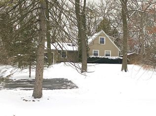 708 Coolidge Pl, Rockford, IL 61107