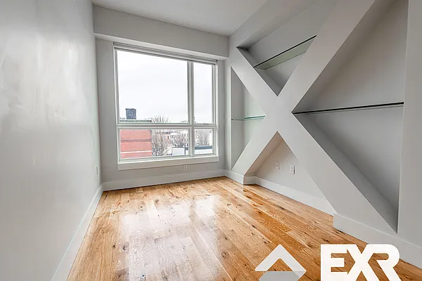 Rented by EXR | media 8