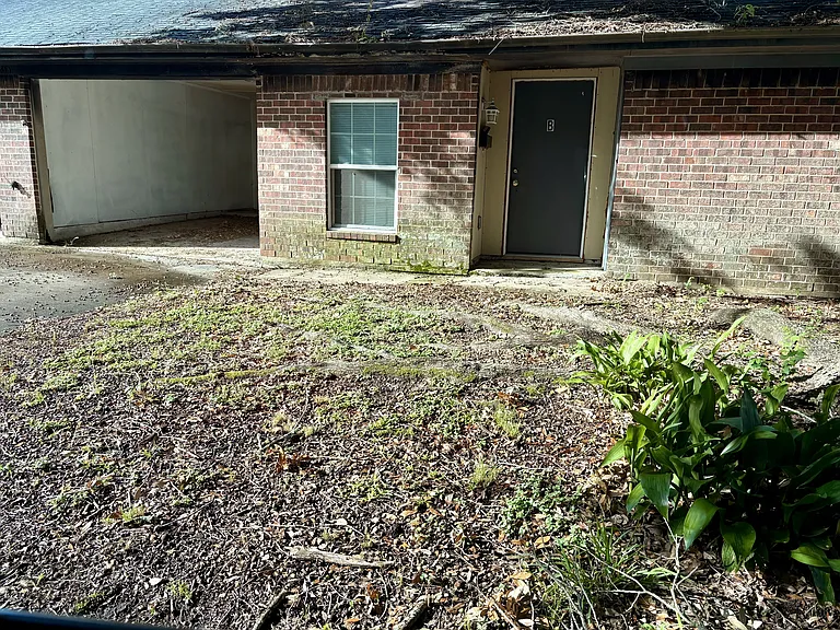 6255 Warren St #B — Photo 10