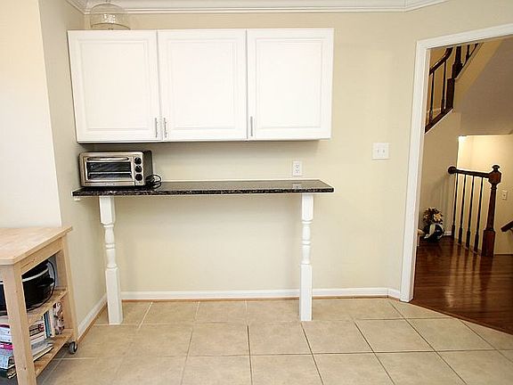 5th image of 5179 Glen Meadow Dr