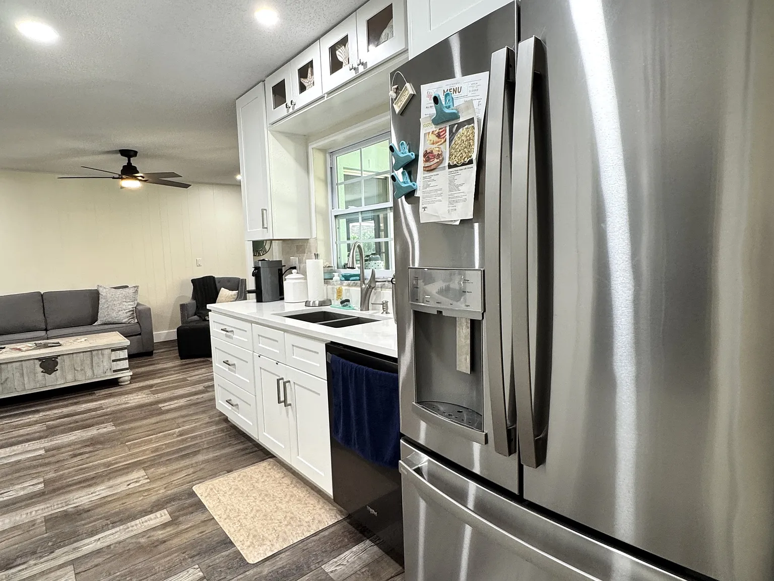 3 bed, 1727 sqft, $3,500 — Photo 2