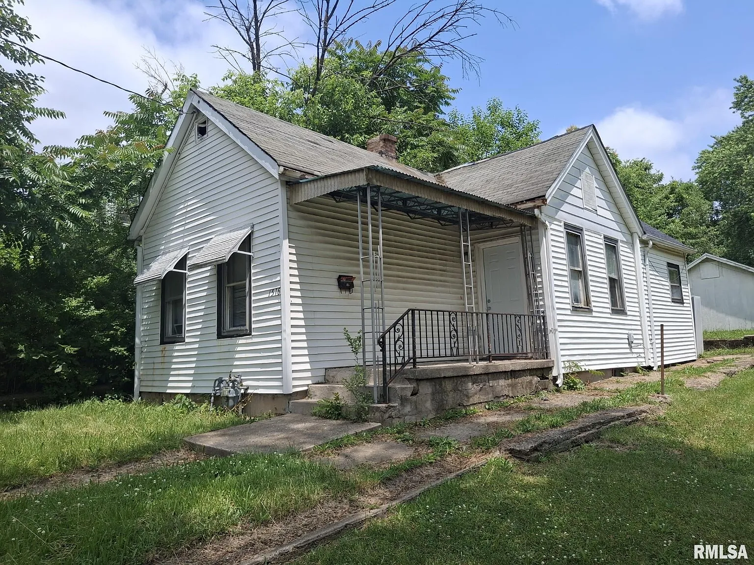1516 S Lydia Ave photo 1