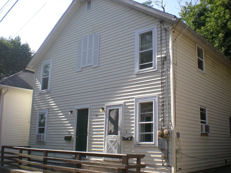 44 S Bates St #1
