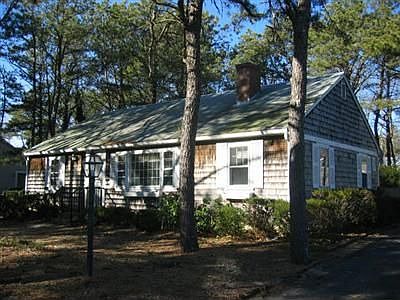 Pretty Cape-style ranch