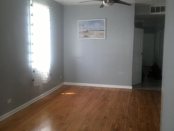 3rd image of 5514 S Hoyne Ave