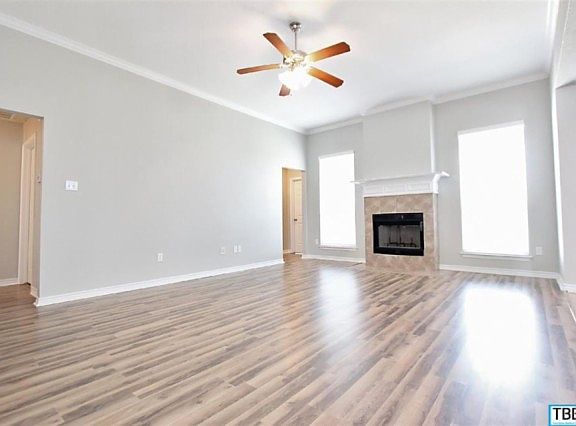 5th image of 310 Wedgwood Dr