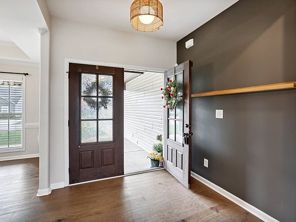 5th image of 1092 Michaela Cir