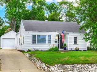 508 Cleveland Ave, Elgin, IL 60120