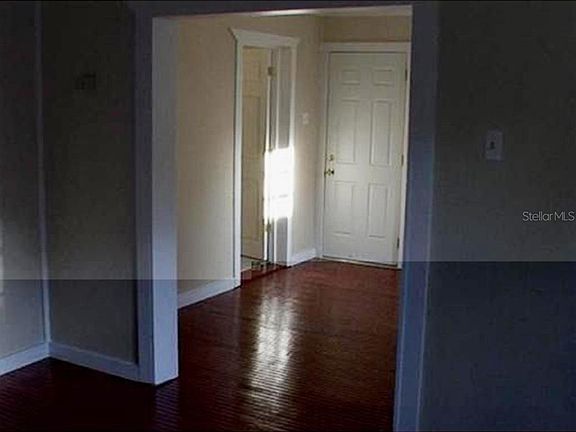 2nd image of 2422 E Dr Martin Luther King Jr Blvd