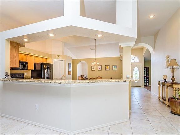 5th image of 9917 Cypress Shadow Ave