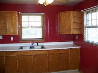 2nd image of 507 Main St